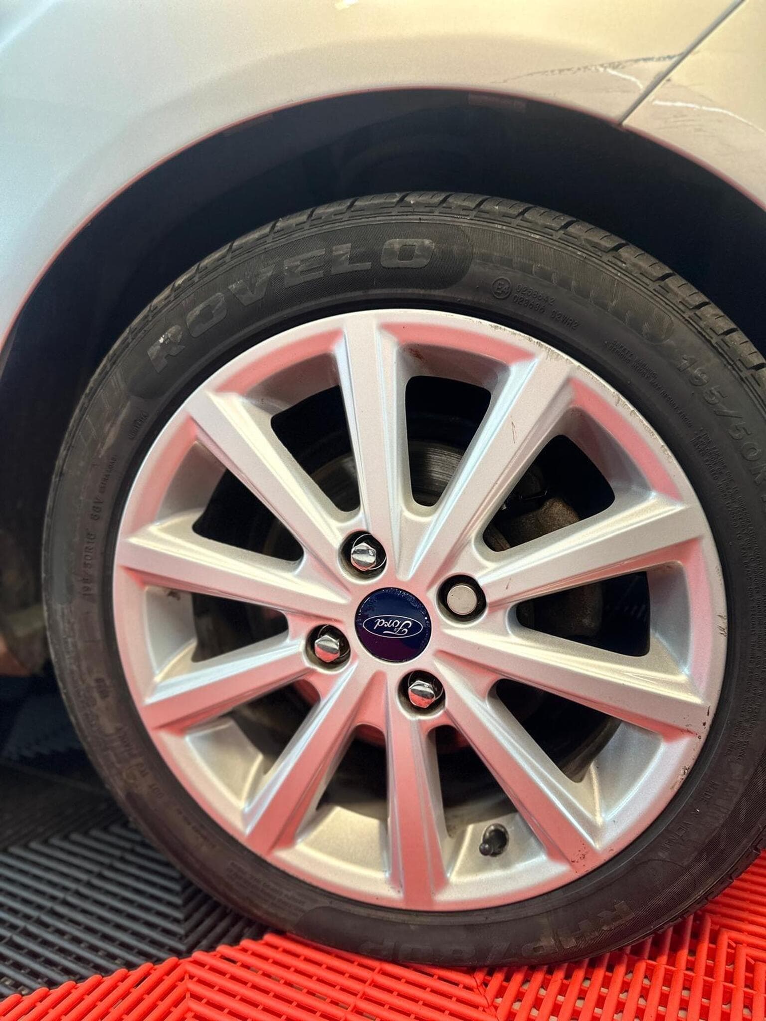 Ford Fiesta 1.0T EcoBoost Titanium Euro 6 (s/s) 5dr — photo 24