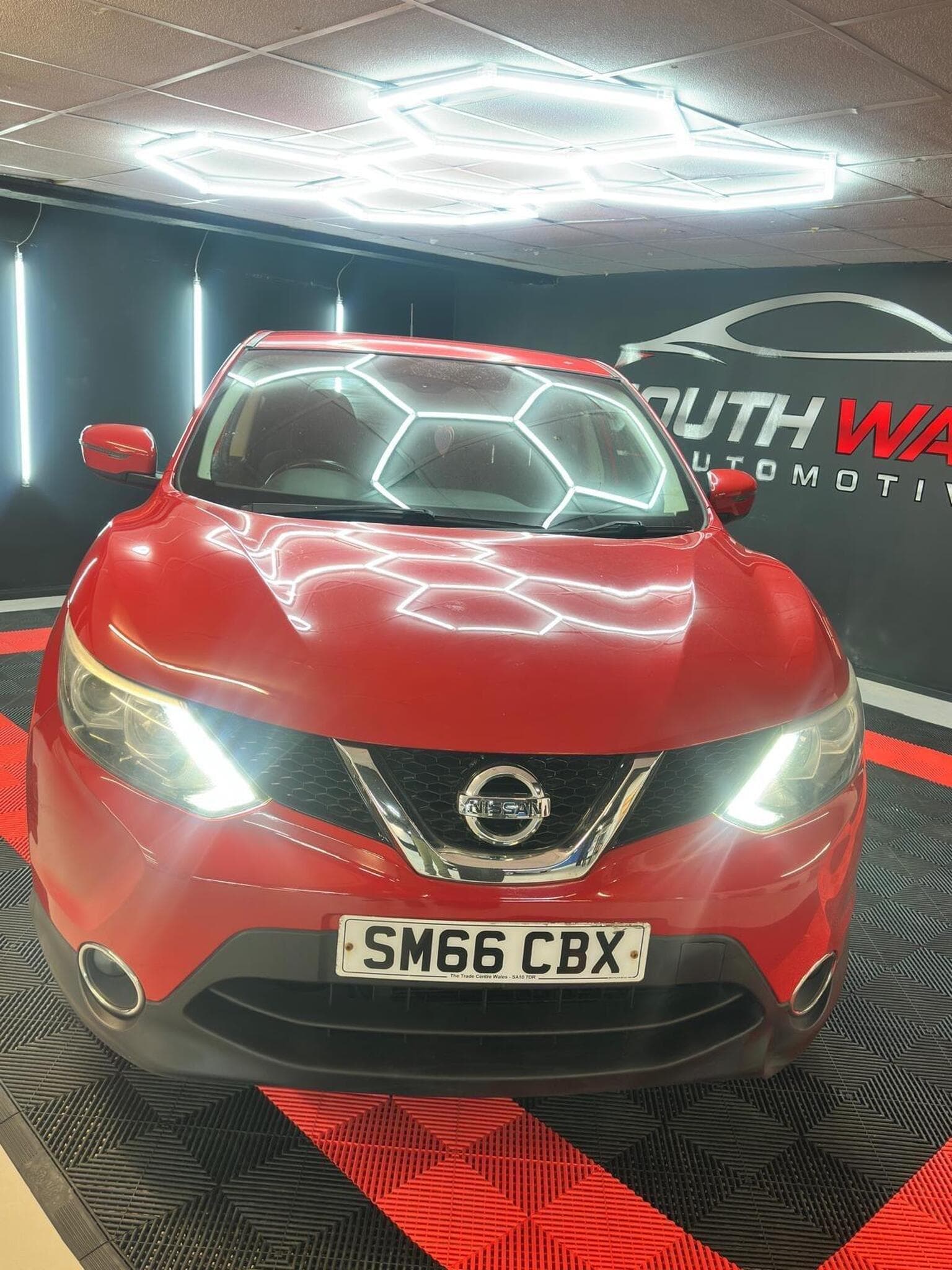 Nissan Qashqai 1.5 dCi Acenta 2WD Euro 6 (s/s) 5dr — photo 2