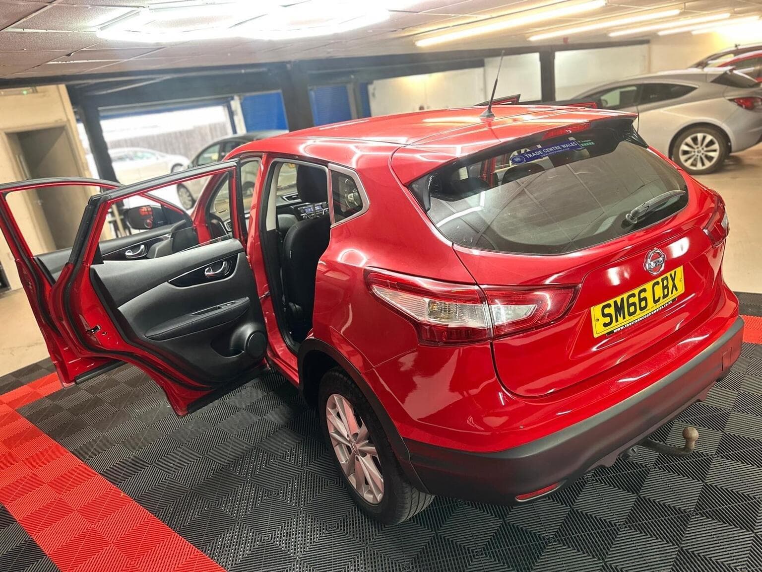 Nissan Qashqai 1.5 dCi Acenta 2WD Euro 6 (s/s) 5dr — photo 12