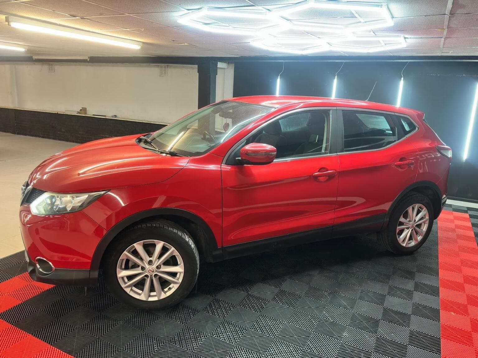 Nissan Qashqai 1.5 dCi Acenta 2WD Euro 6 (s/s) 5dr — photo 15