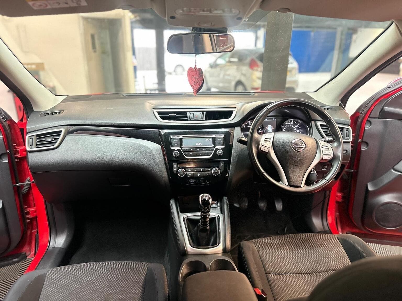Nissan Qashqai 1.5 dCi Acenta 2WD Euro 6 (s/s) 5dr — photo 20