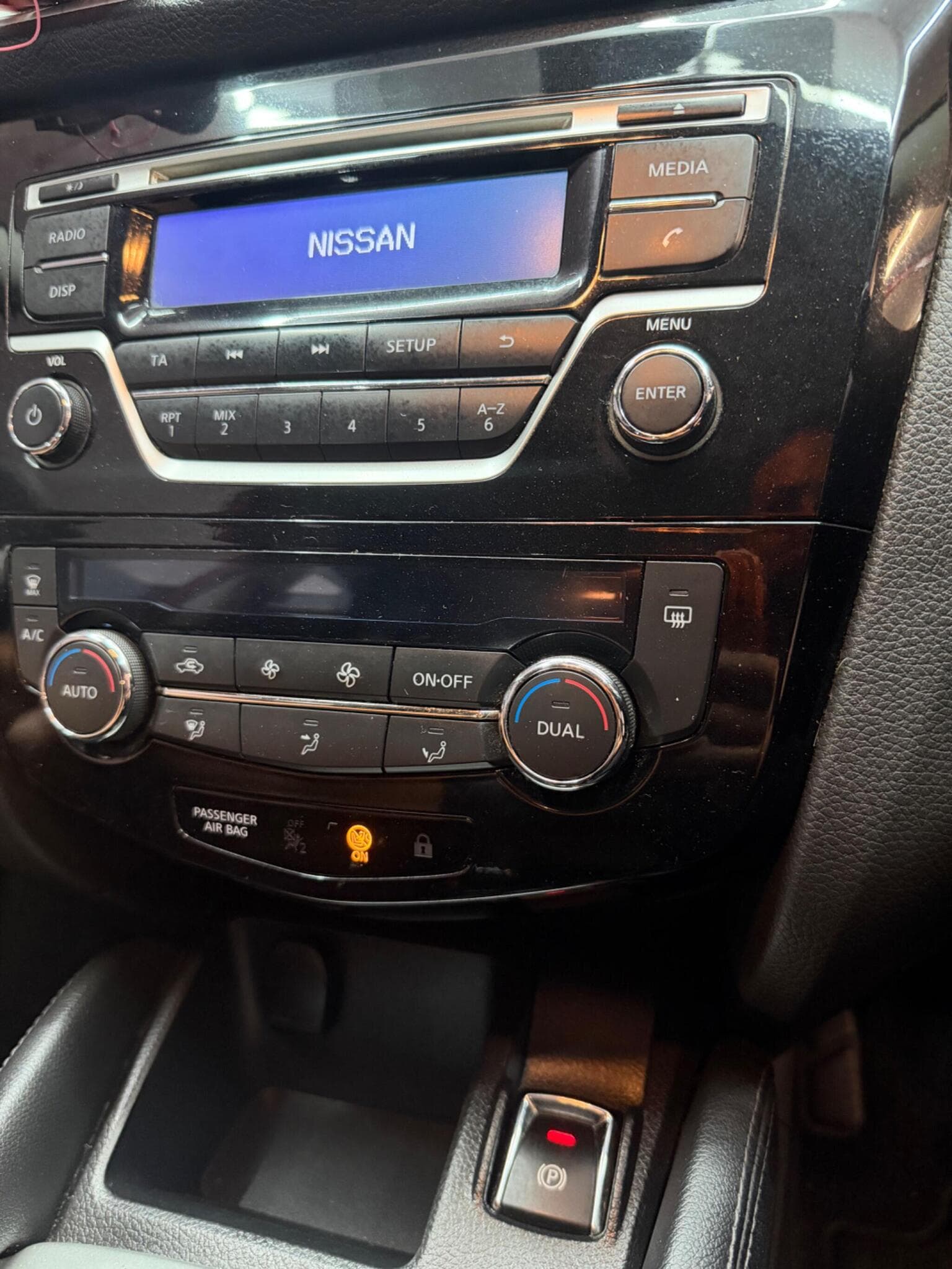 Nissan Qashqai 1.5 dCi Acenta 2WD Euro 6 (s/s) 5dr — photo 25