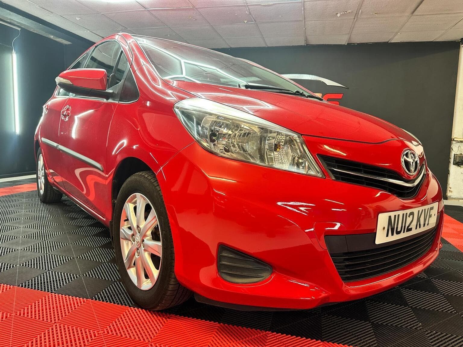 Toyota Yaris 1.4 D-4D TR Euro 5 5dr — photo 7