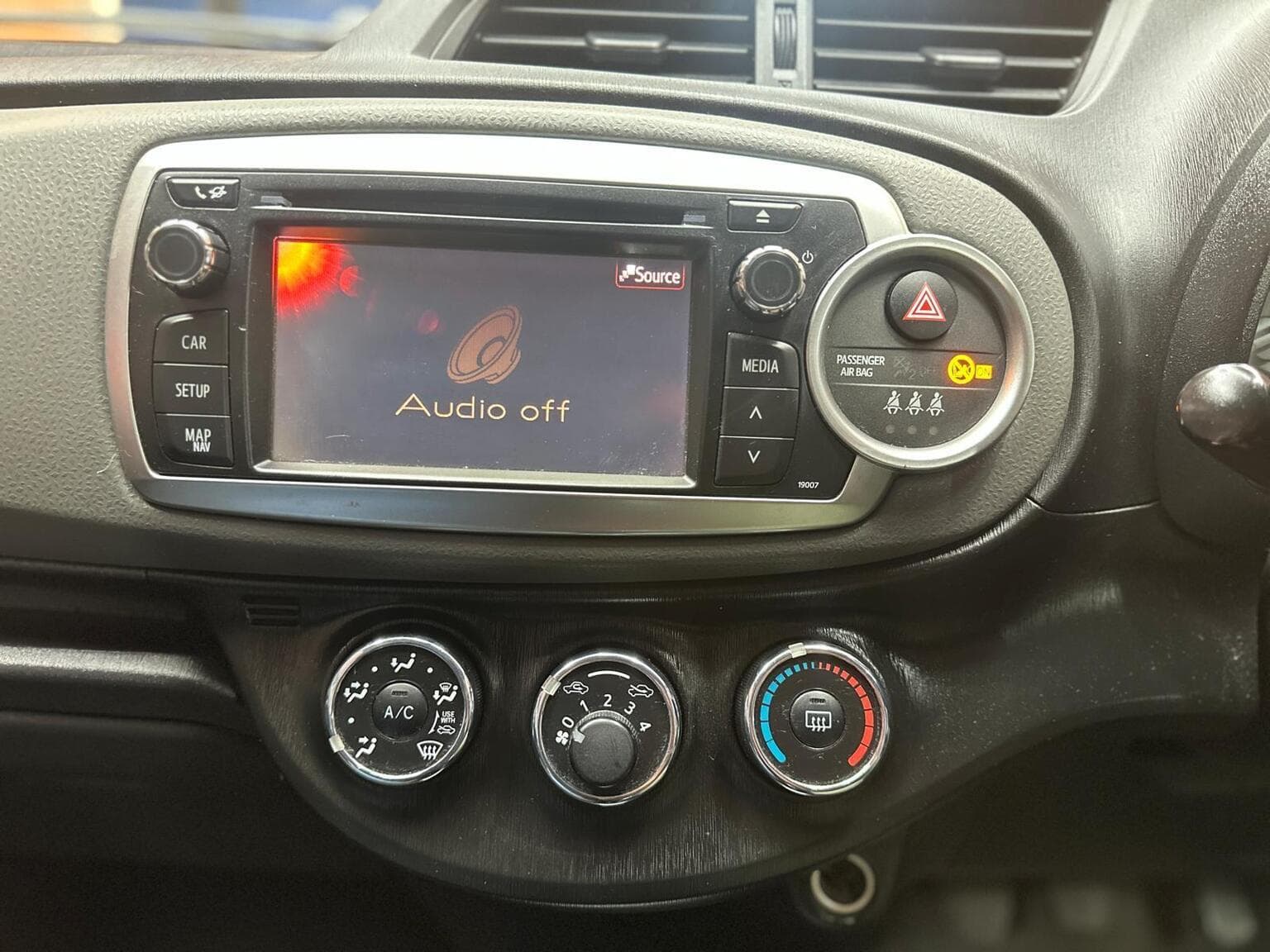 Toyota Yaris 1.4 D-4D TR Euro 5 5dr — photo 36