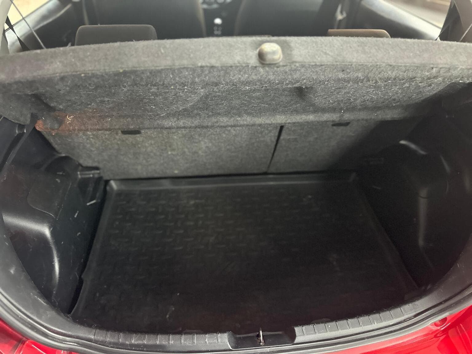 Toyota Yaris 1.4 D-4D TR Euro 5 5dr — photo 40